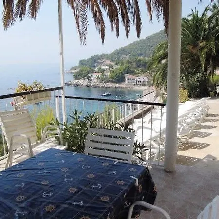 House Nika Holiday home