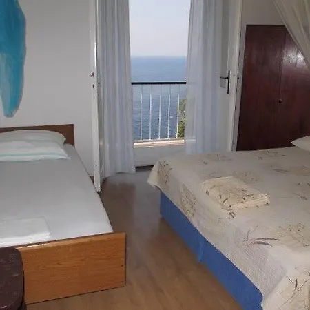 House Nika Holiday home *